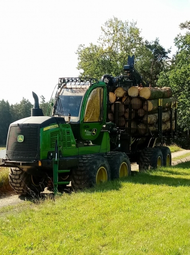 FORWARDERFAHRER für John Deere 1210 G gesucht!