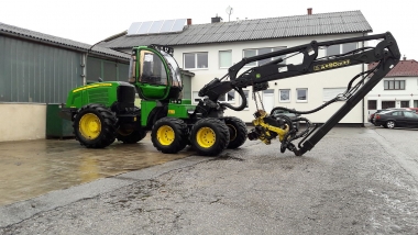 Verkaufe John Deere Harvester 1170E